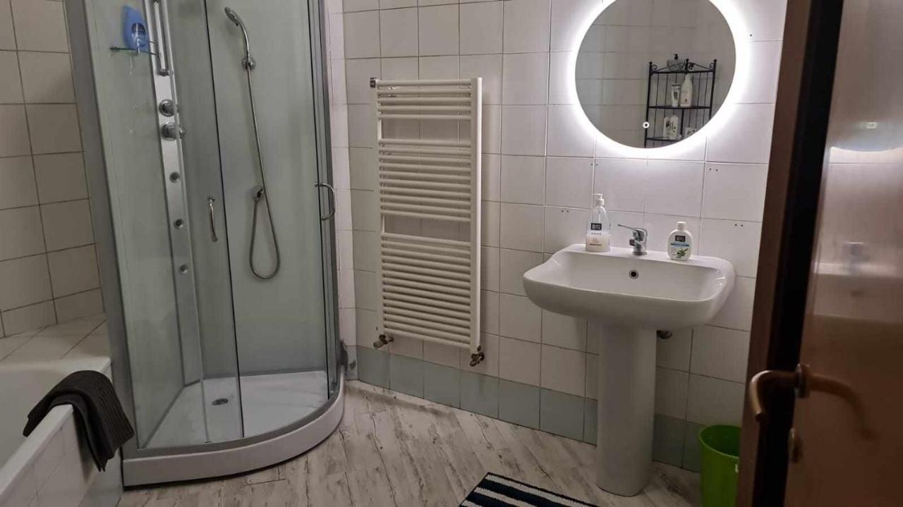 Antica Casa Oddone Apartman Asti Kültér fotó