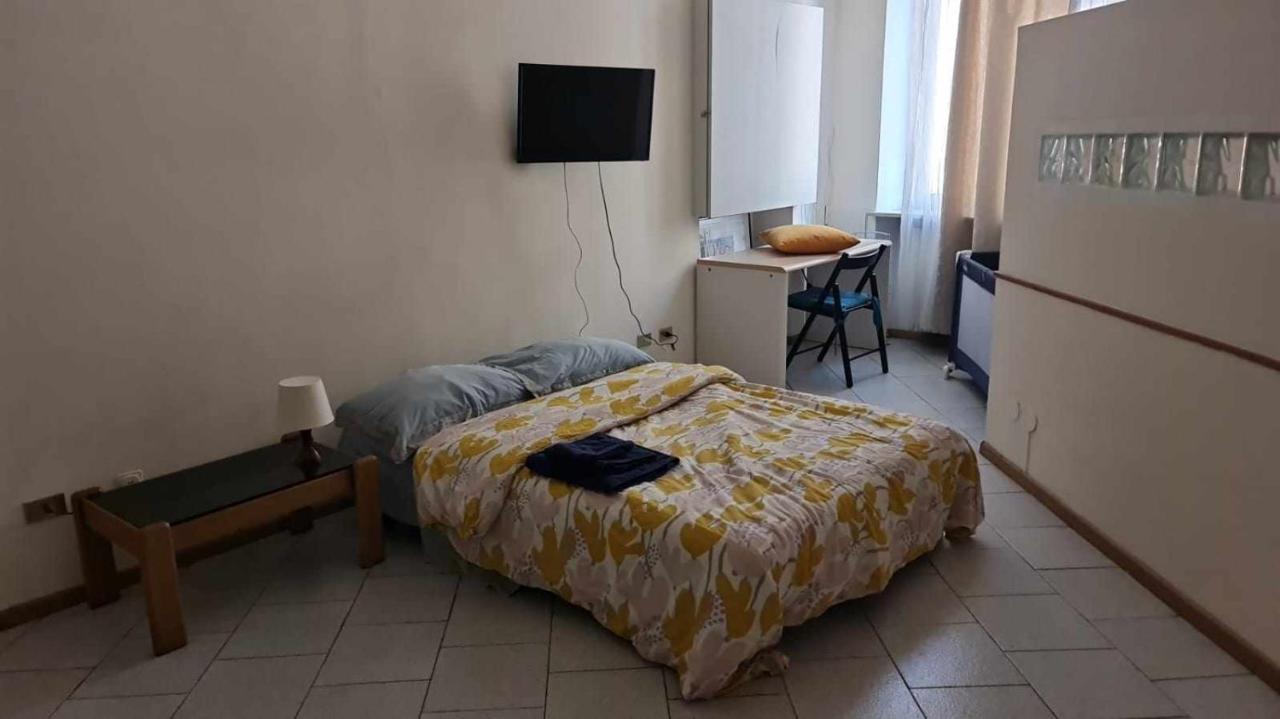 Antica Casa Oddone Apartman Asti Kültér fotó